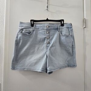 NWOT Nine West Light Blue Denim Women's Shorts